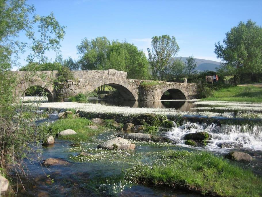 El Escondite De Molina. Valle Del Tietar. La Iglesuela Exterior foto